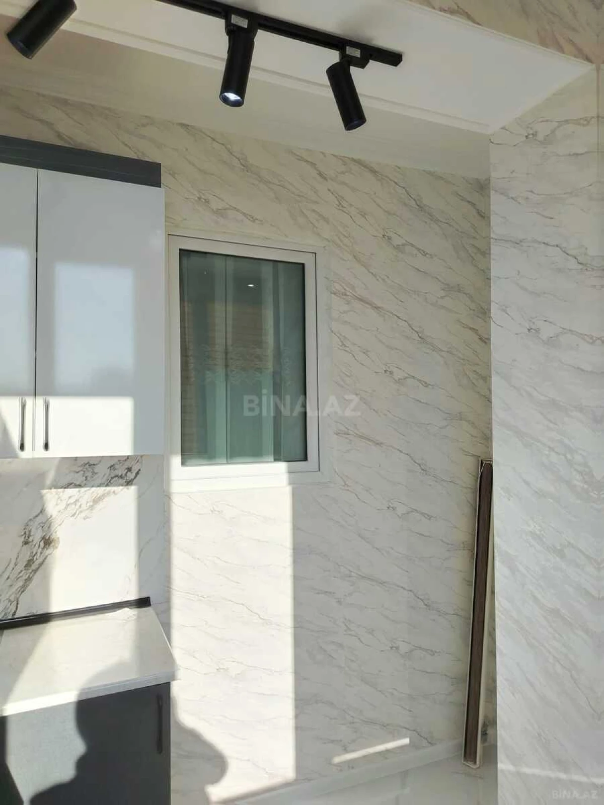 Satılır 3 otaqlı mənzil 76 m²