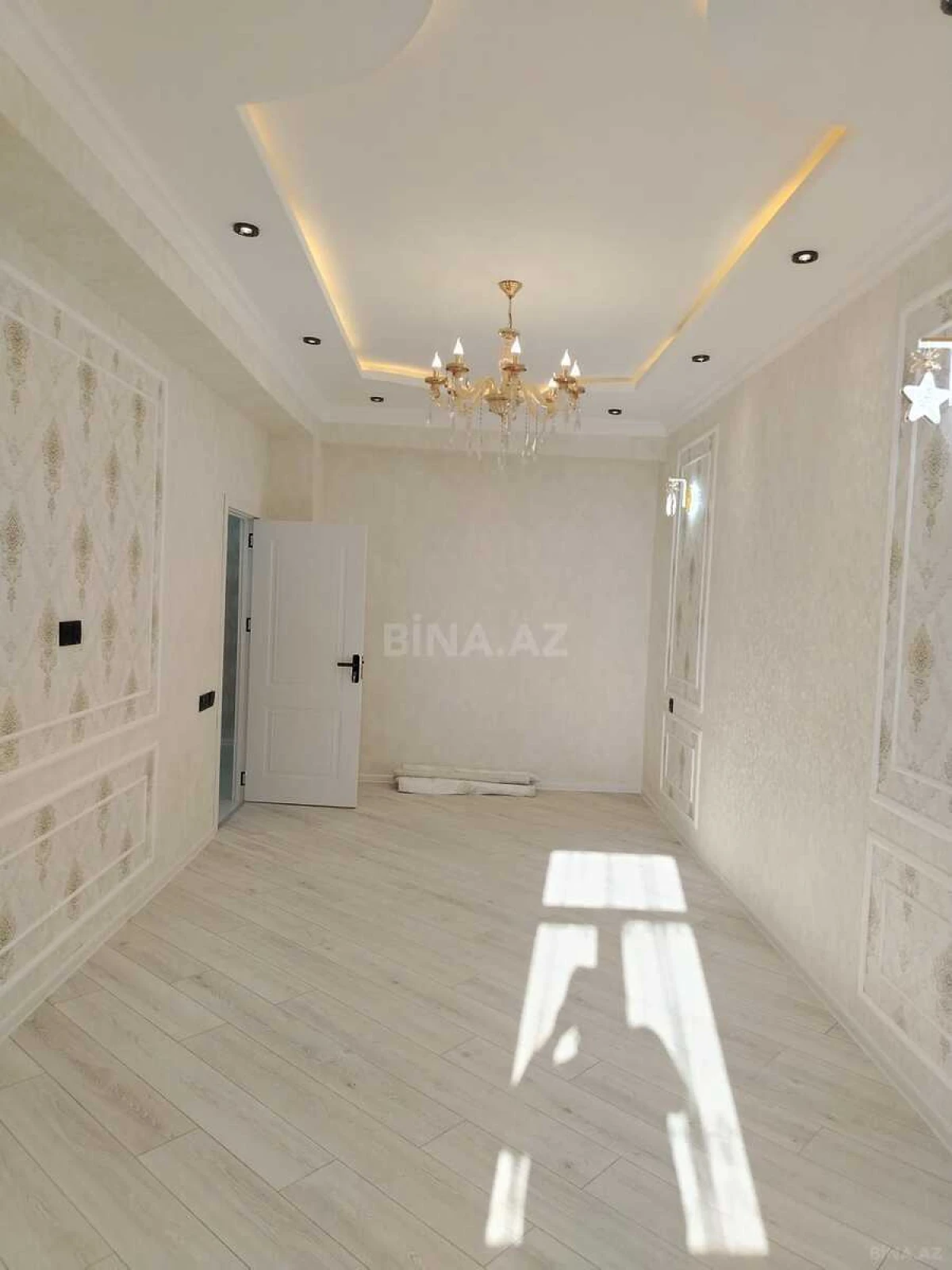 Satılır 3 otaqlı mənzil 76 m²