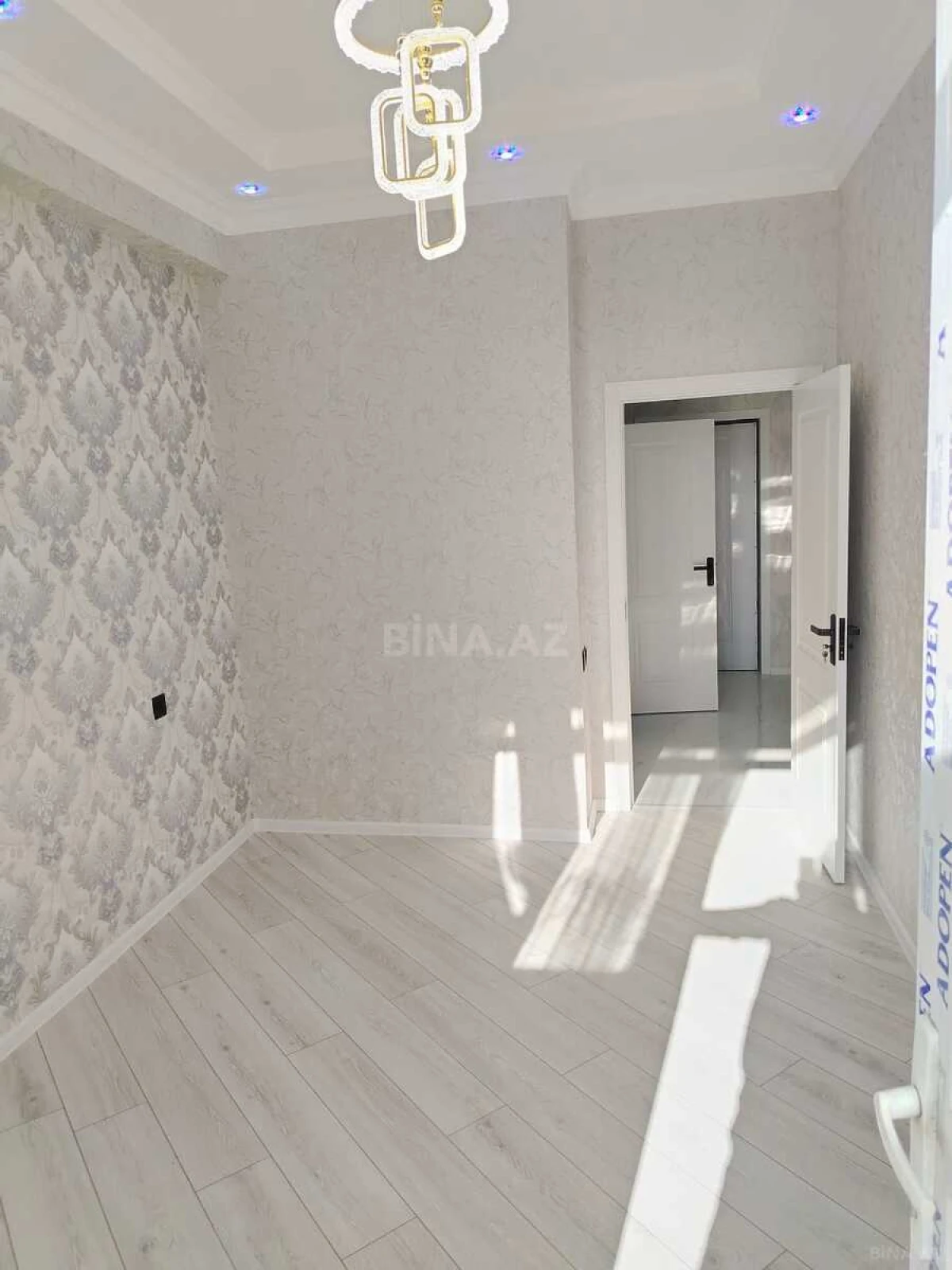 Satılır 3 otaqlı mənzil 76 m²