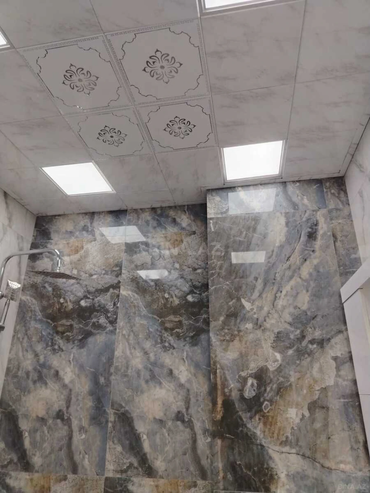 Satılır 3 otaqlı mənzil 76 m²