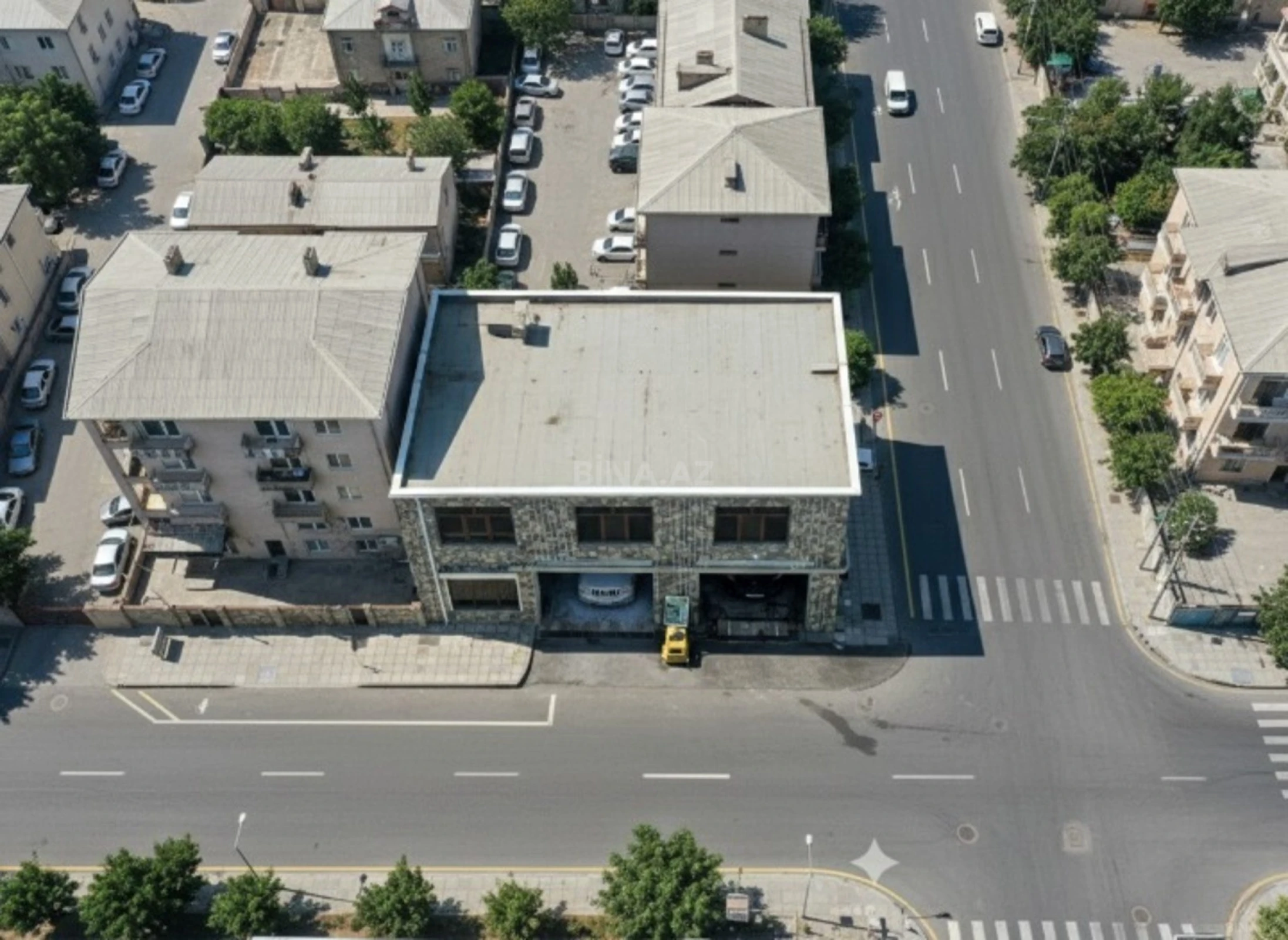 Satılır obyekt 340 m²