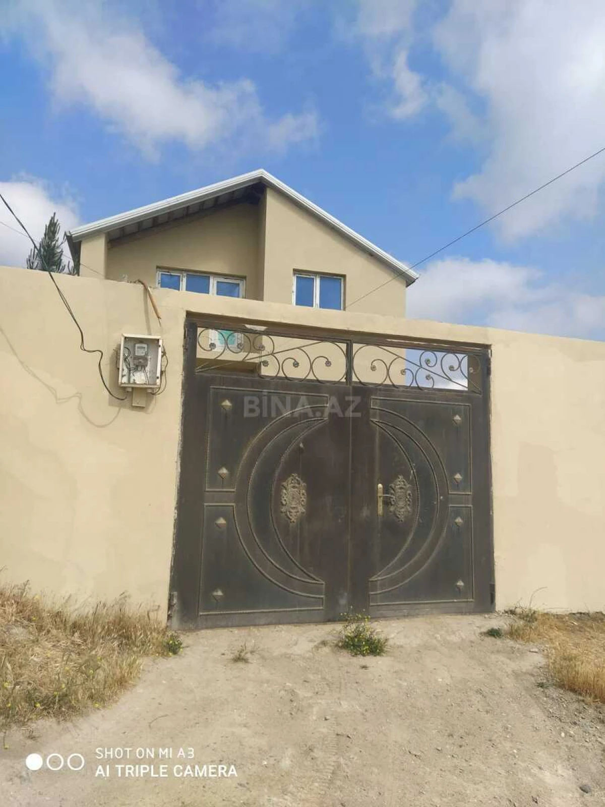 Satılır 4 otaqlı həyət evi 180 m²