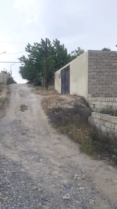 Satılır 4 otaqlı həyət evi 180 m²