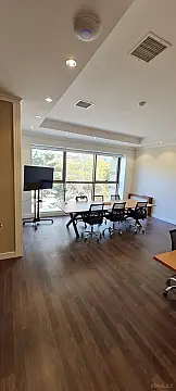 Kirayə verilir 11 otaqlı ofis 800 m²