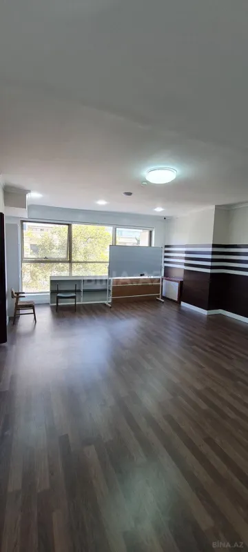 Kirayə verilir 11 otaqlı ofis 800 m²