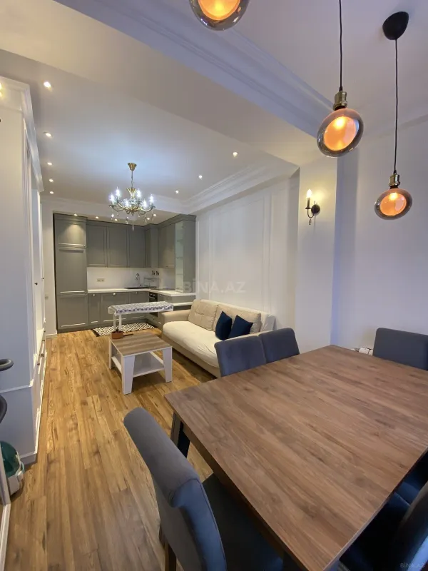 Kirayə verilir 2 otaqlı mənzil 55 m²