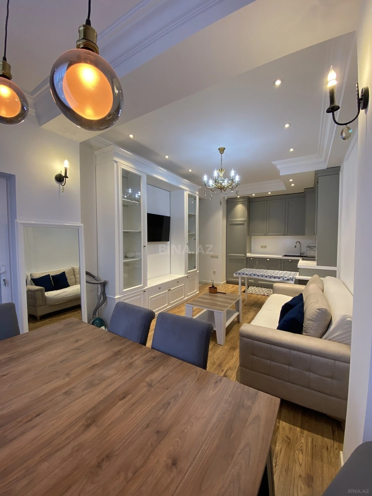 Kirayə verilir 2 otaqlı mənzil 55 m²