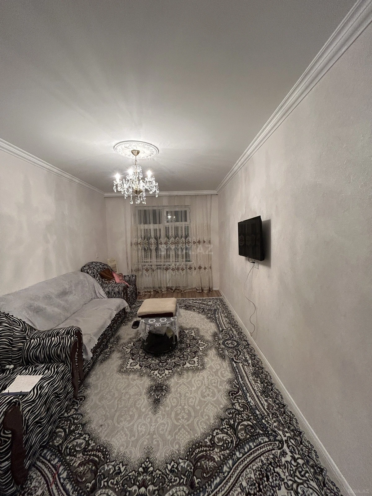 Satılır 2 otaqlı mənzil 60 m²