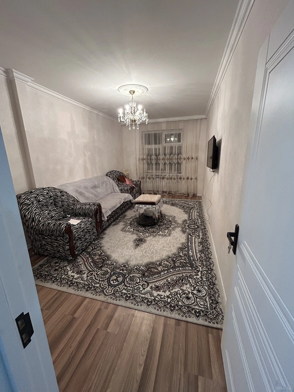 Satılır 2 otaqlı mənzil 60 m²