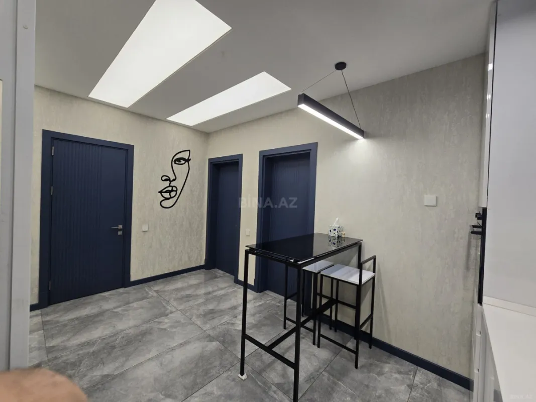 Kirayə verilir 2 otaqlı mənzil 70 m²