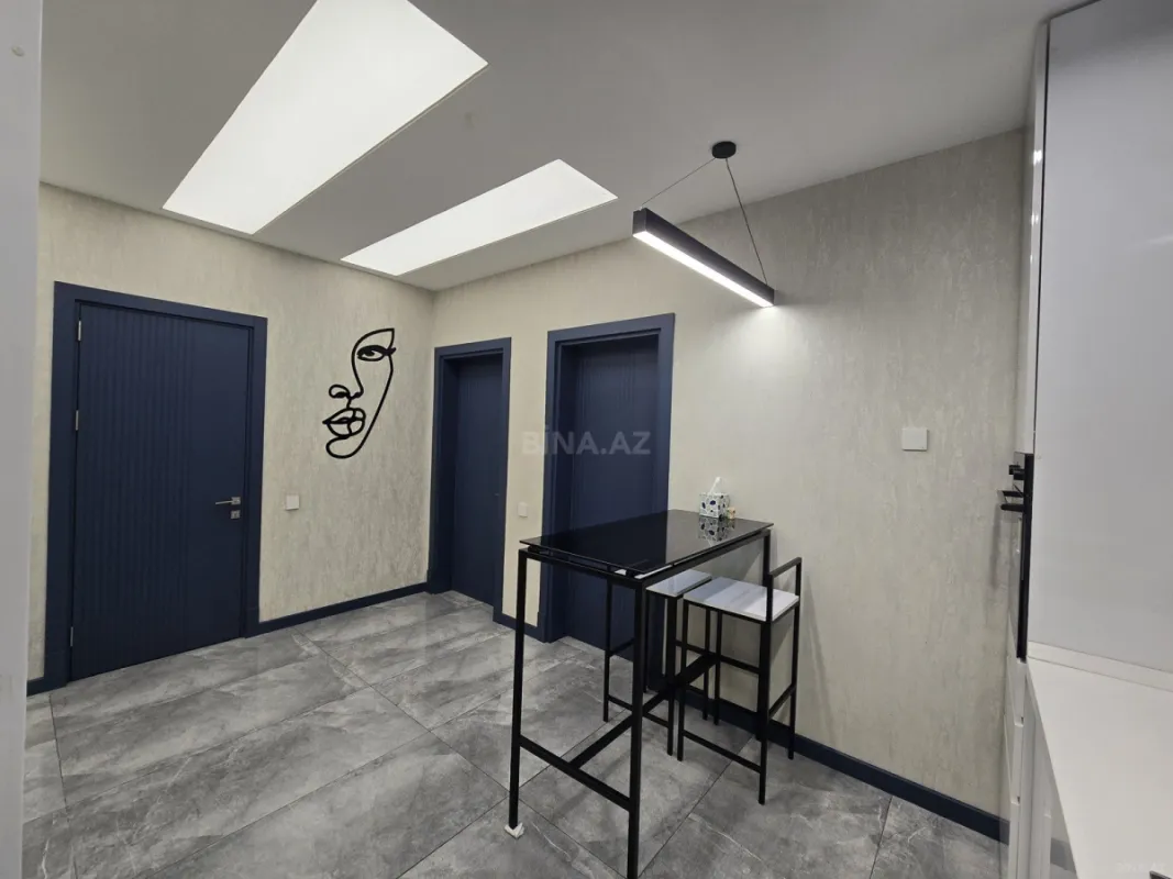 Kirayə verilir 2 otaqlı mənzil 70 m²