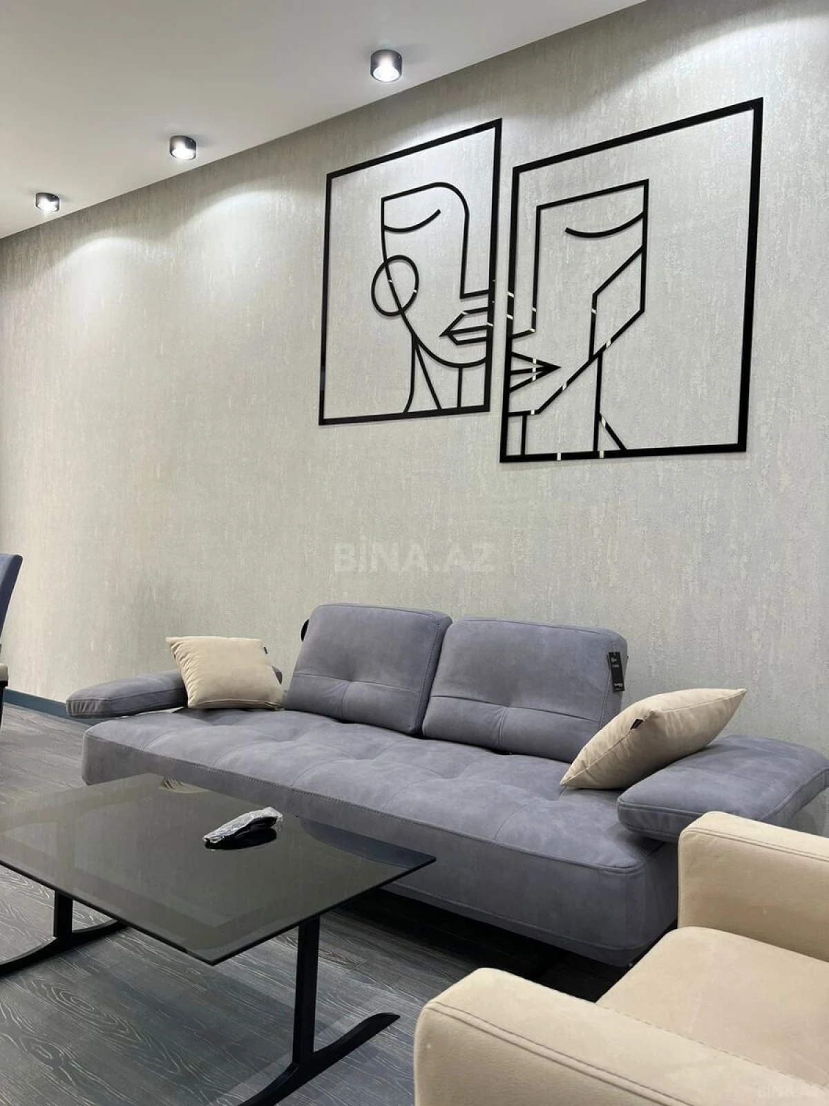 Kirayə verilir 2 otaqlı mənzil 70 m²