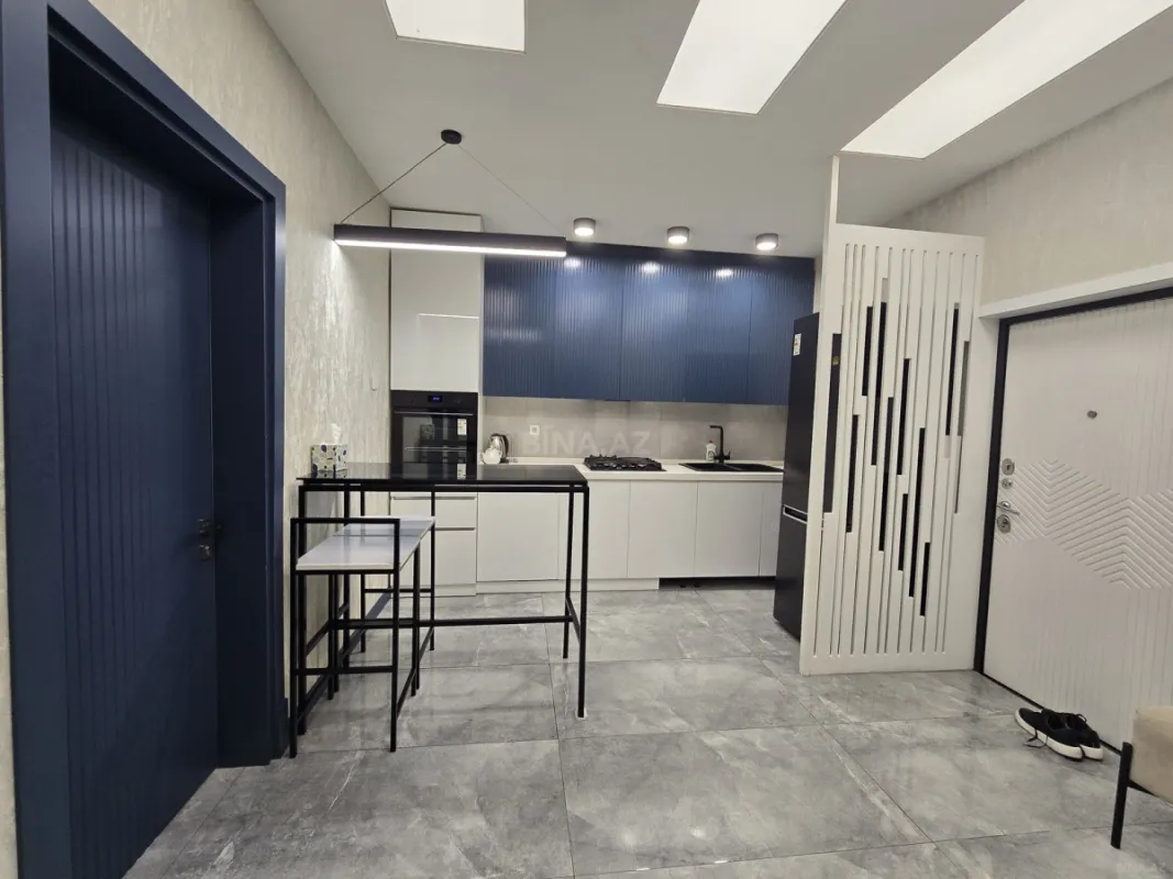 Kirayə verilir 2 otaqlı mənzil 70 m²