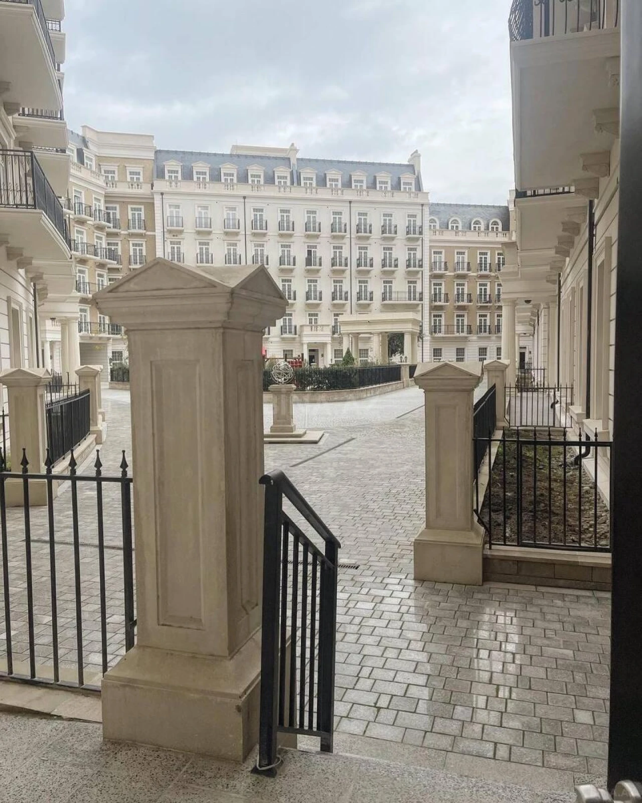 Satılır 1 otaqlı mənzil 59.8 m²