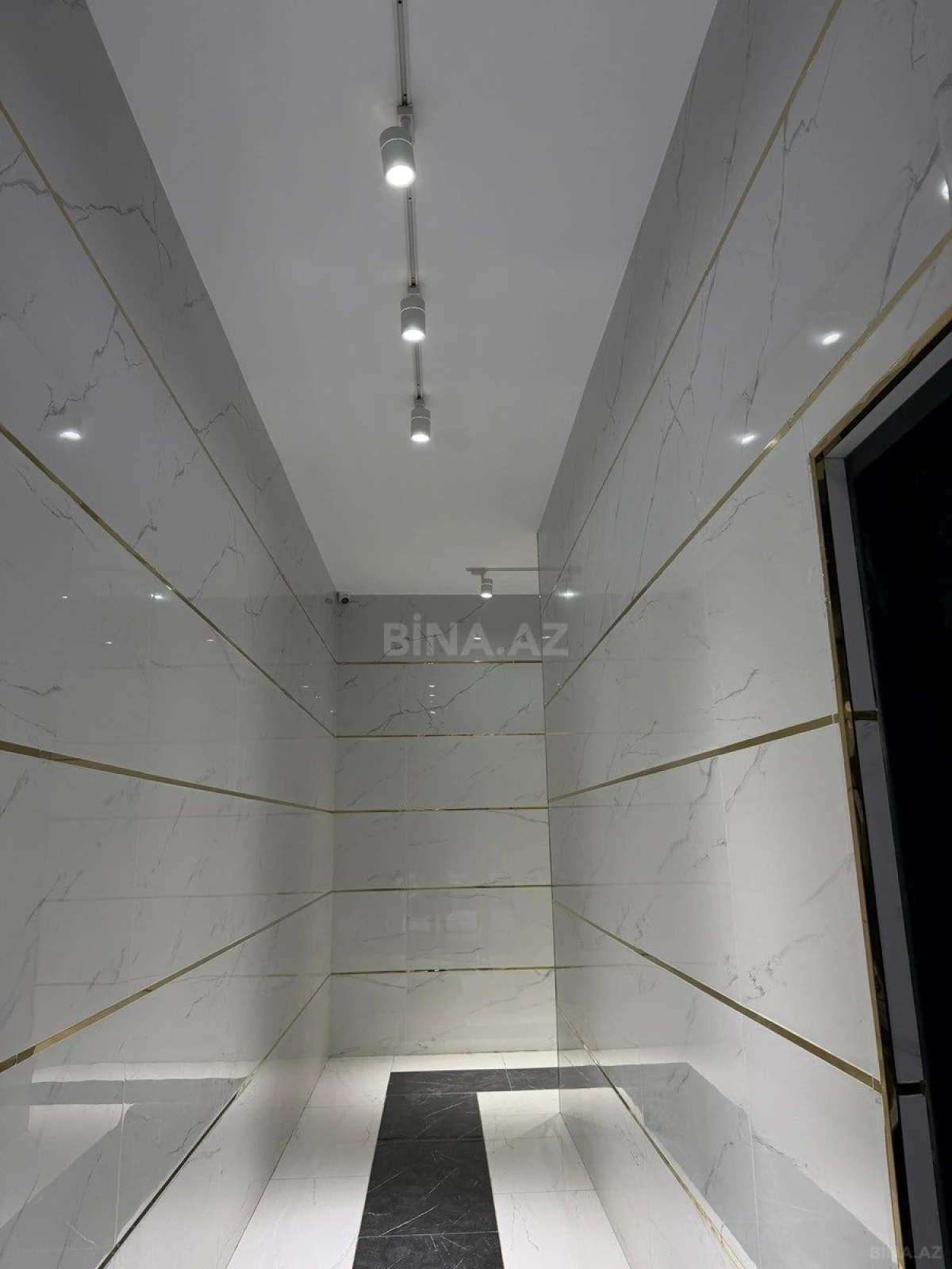 Satılır 2 otaqlı mənzil 94.5 m²