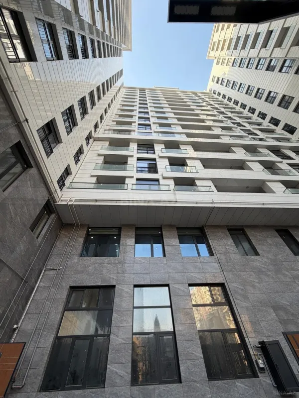 Satılır 2 otaqlı mənzil 94.5 m²