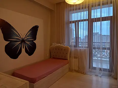 Satılır 3 otaqlı mənzil 76 m²