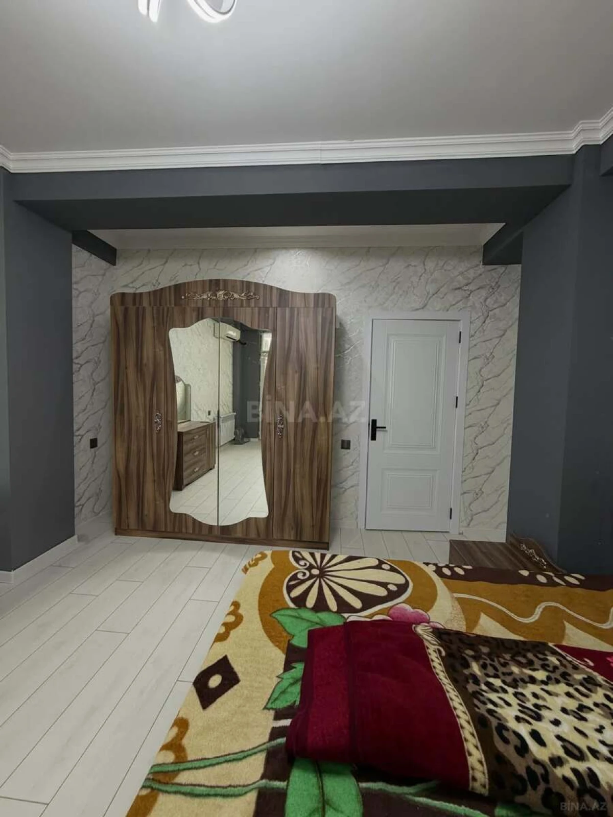 Satılır 2 otaqlı mənzil 58 m²