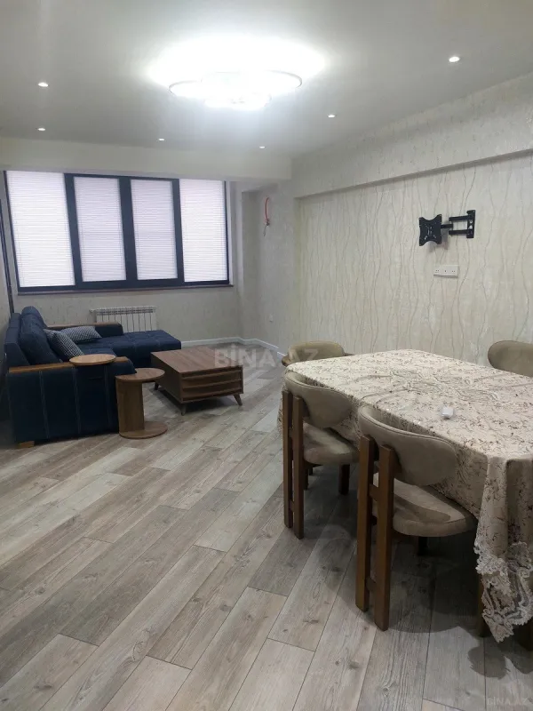 Satılır 2 otaqlı mənzil 65 m²