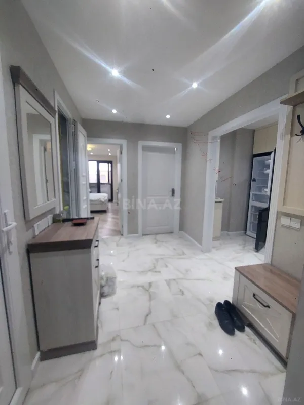Satılır 2 otaqlı mənzil 65 m²