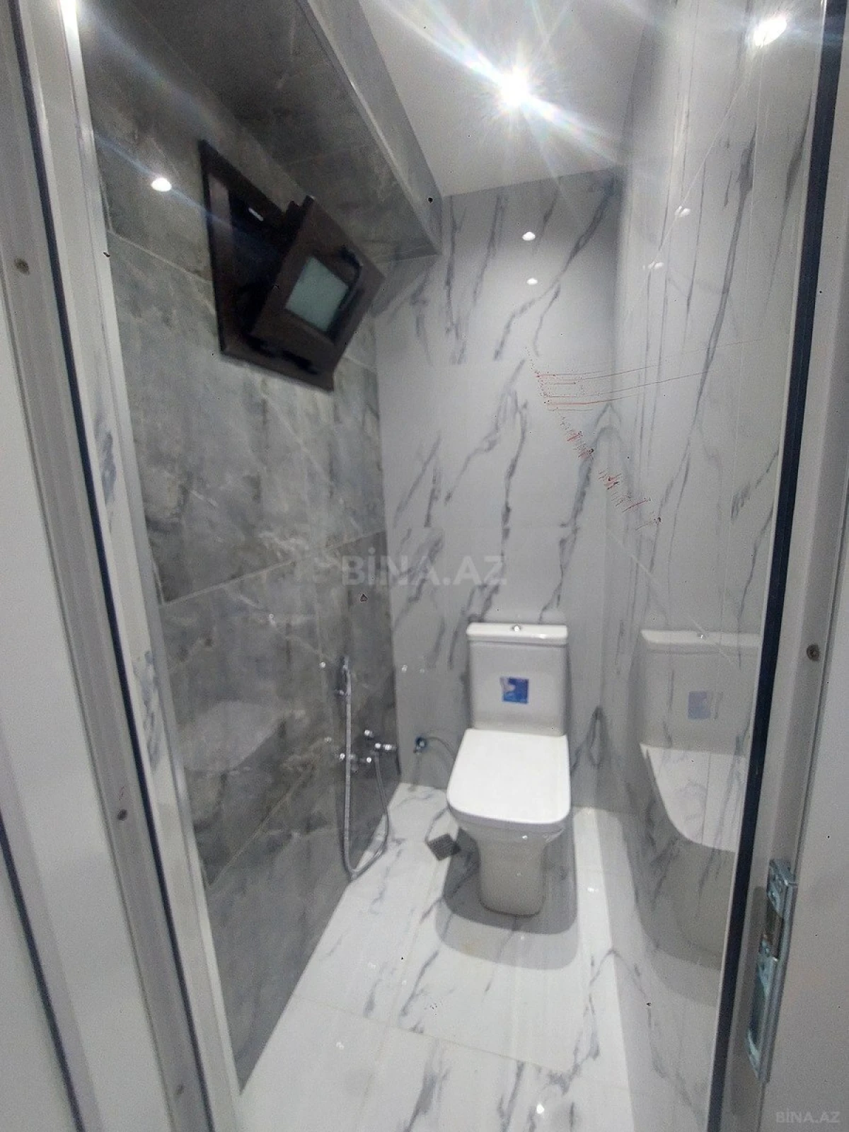 Satılır 2 otaqlı mənzil 65 m²