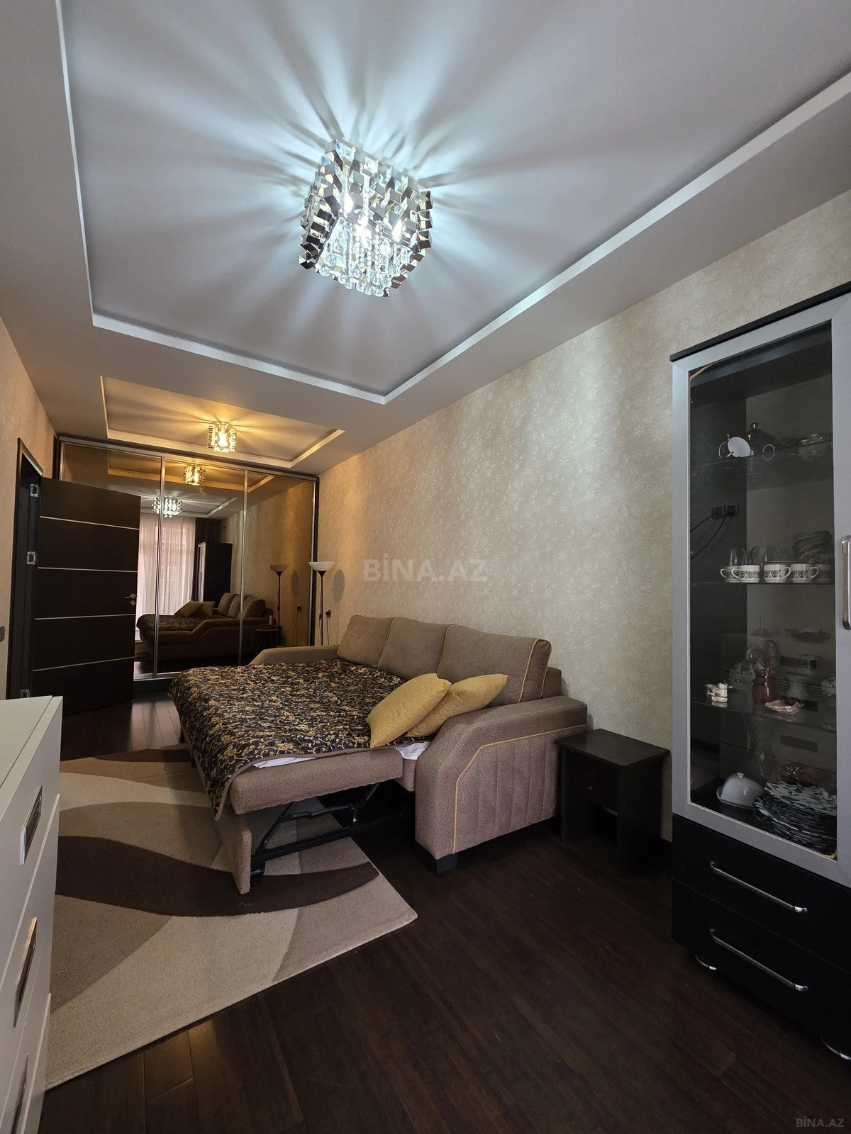 Kirayə verilir 2 otaqlı mənzil 50 m²
