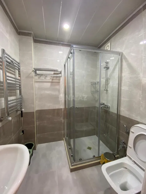 Satılır 2 otaqlı mənzil 62 m²