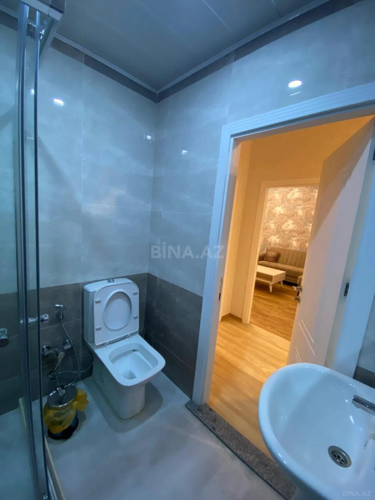 Satılır 2 otaqlı mənzil 62 m²