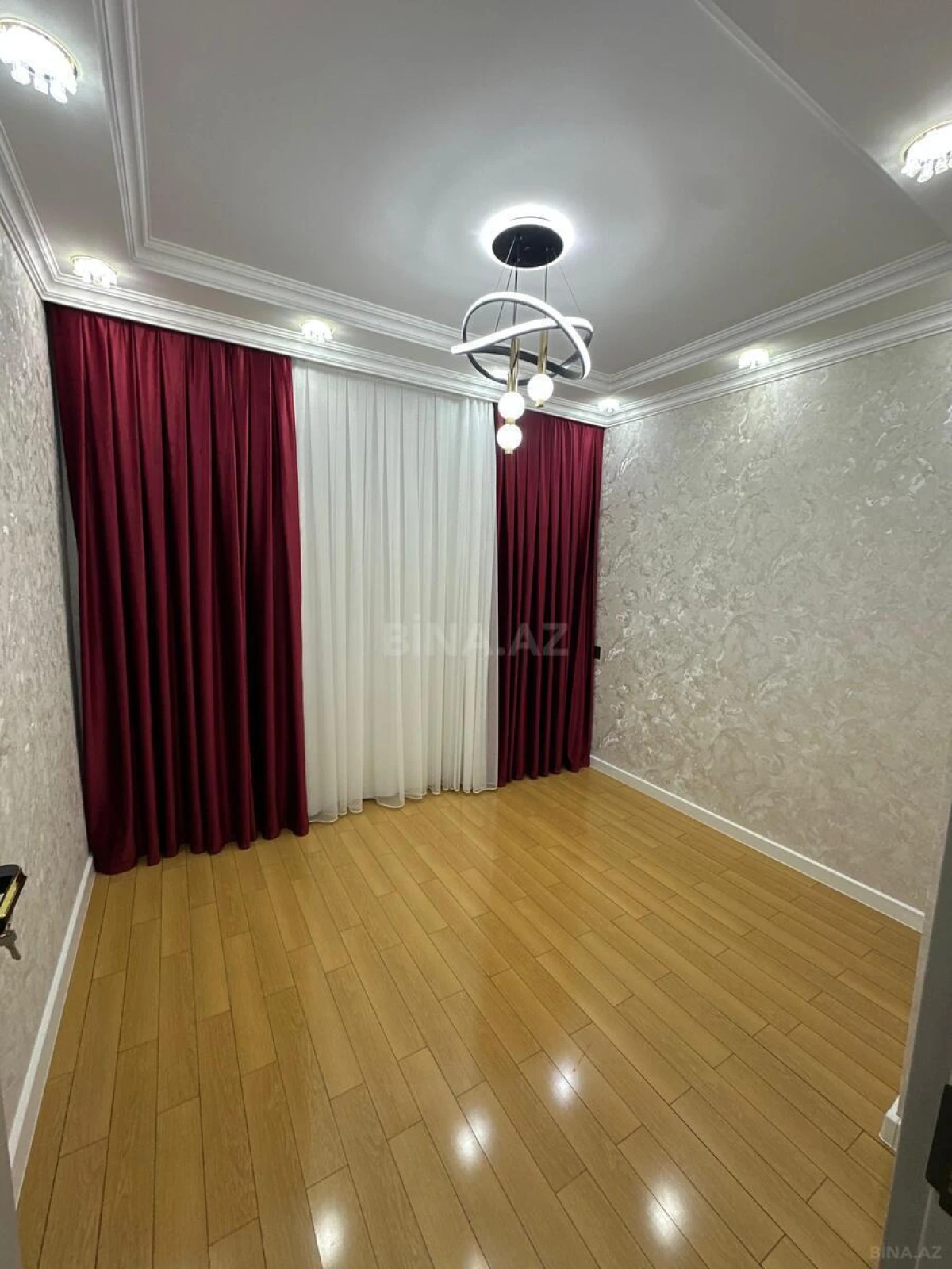 Satılır 3 otaqlı mənzil 65 m²