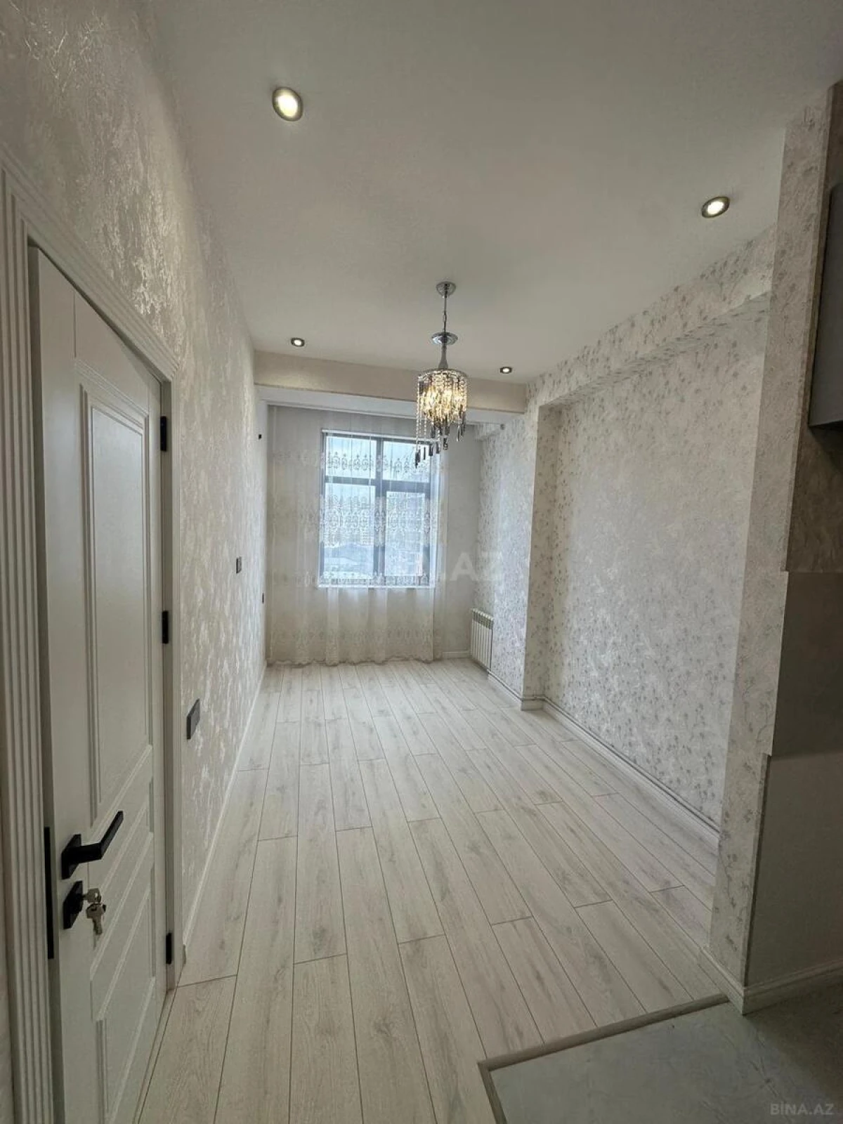 Satılır 1 otaqlı mənzil 36.5 m²