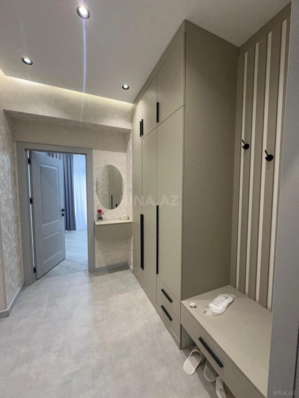 Satılır 2 otaqlı mənzil 62.7 m²