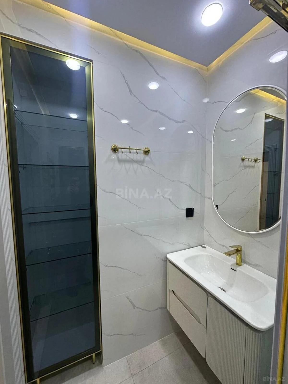 Satılır 2 otaqlı mənzil 62.7 m²