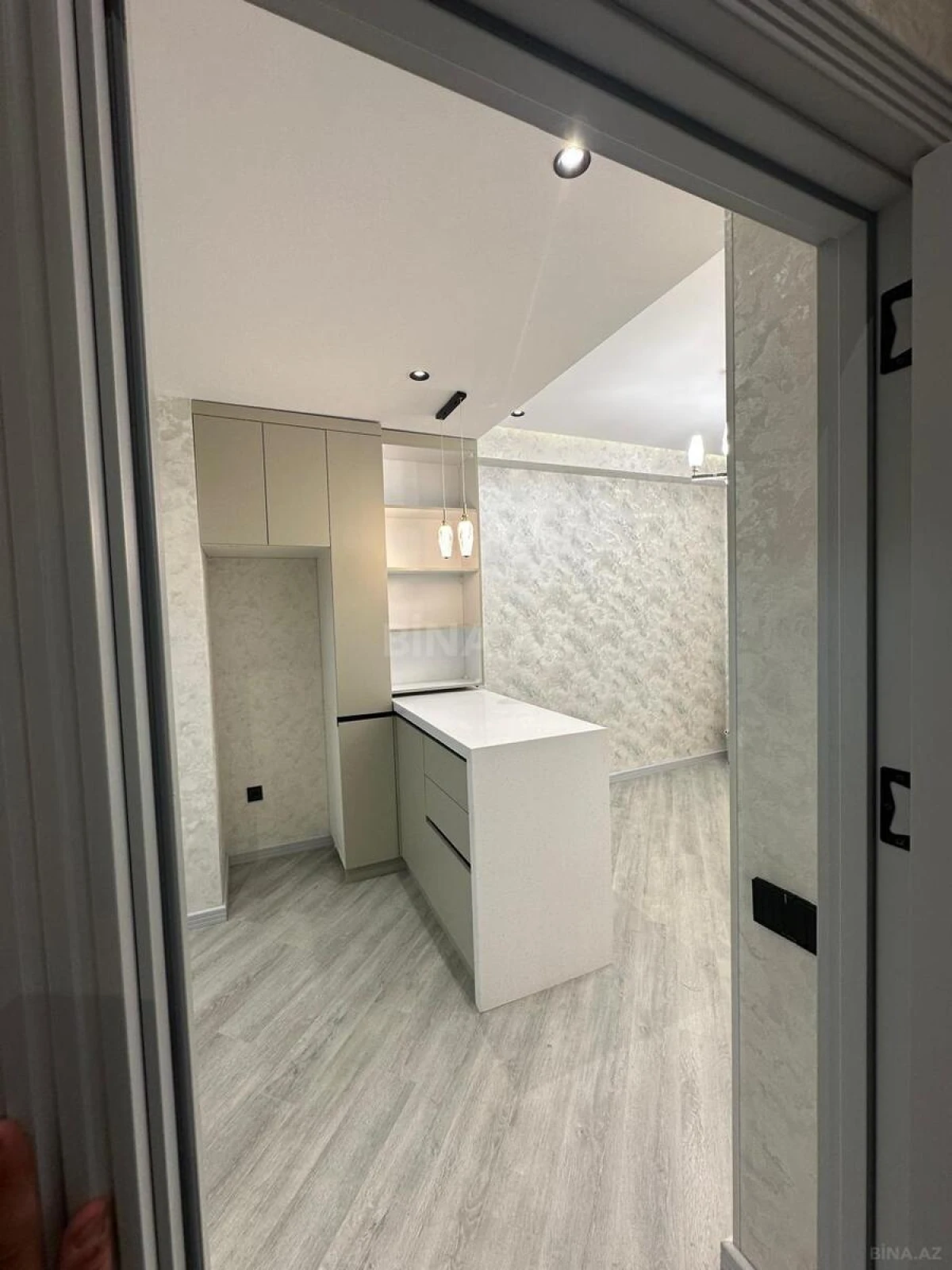 Satılır 2 otaqlı mənzil 62.7 m²