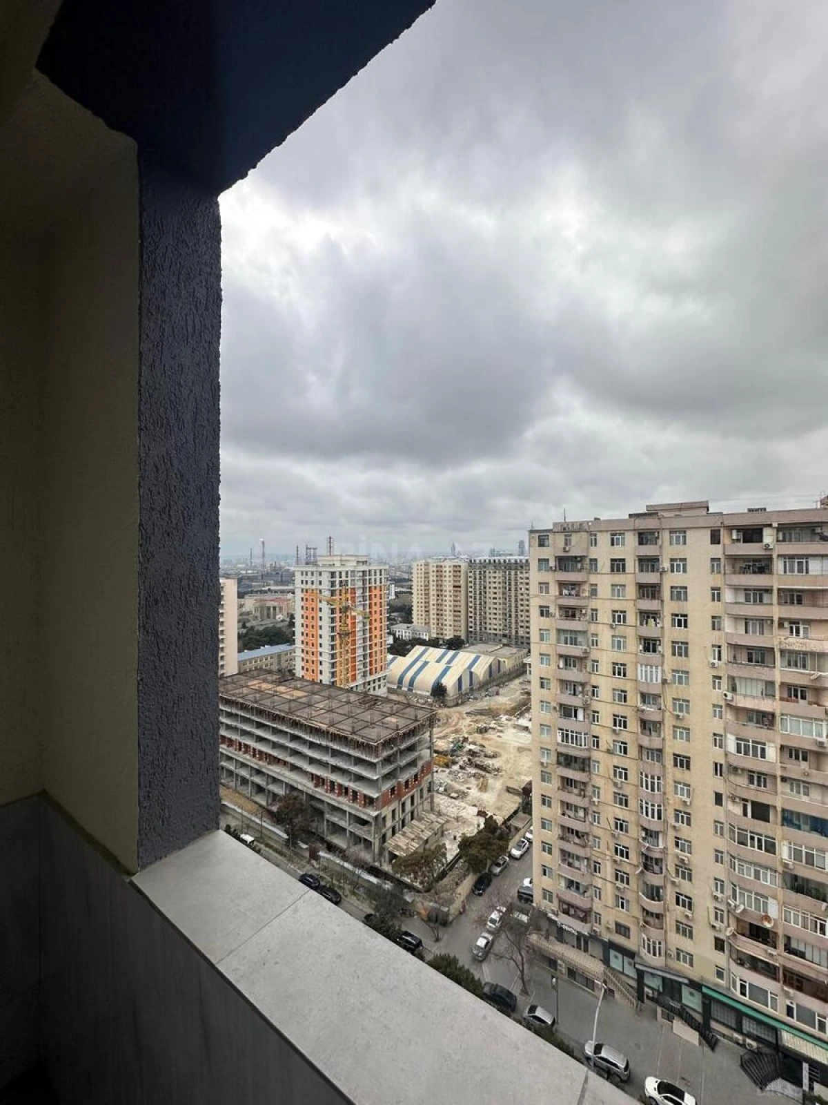 Satılır 2 otaqlı mənzil 62.7 m²