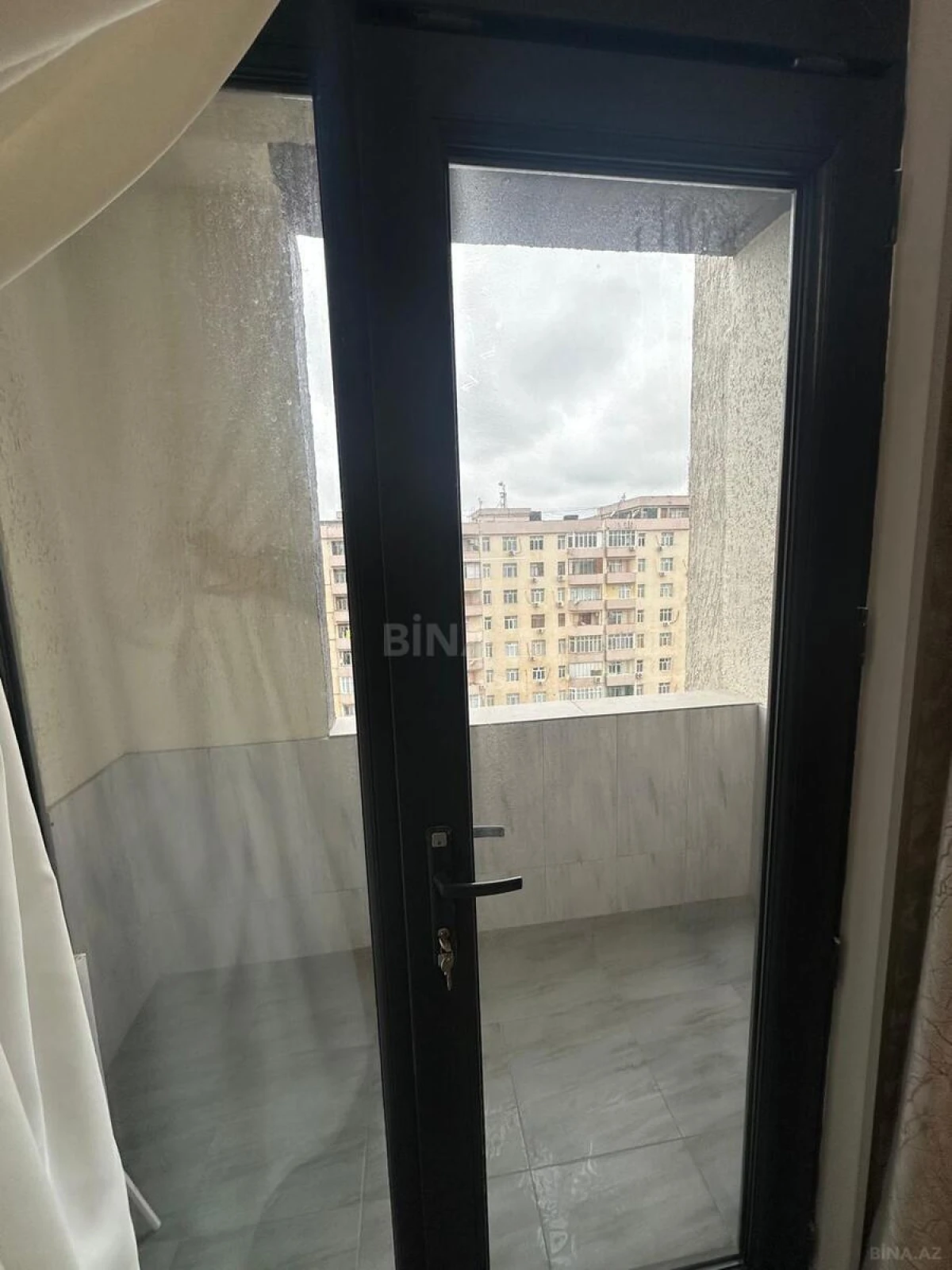 Satılır 2 otaqlı mənzil 62.7 m²