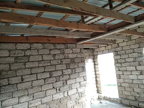 Satılır 2 otaqlı həyət evi 43 m²