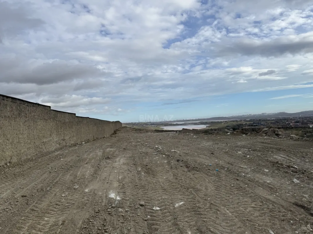Satılır torpaq sahəsi 1400 m²