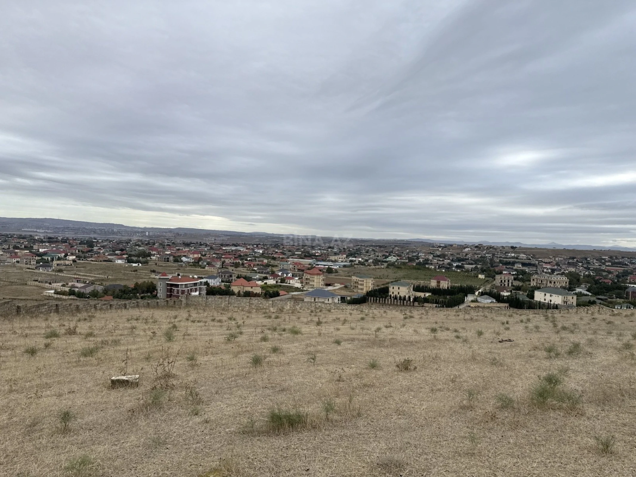 Satılır torpaq sahəsi 1400 m²