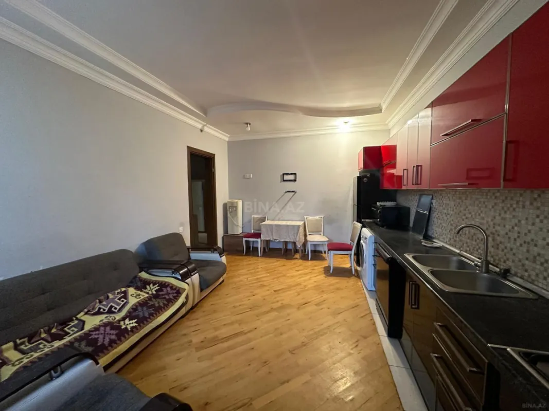 Kirayə verilir 6 otaqlı həyət evi 300 m²