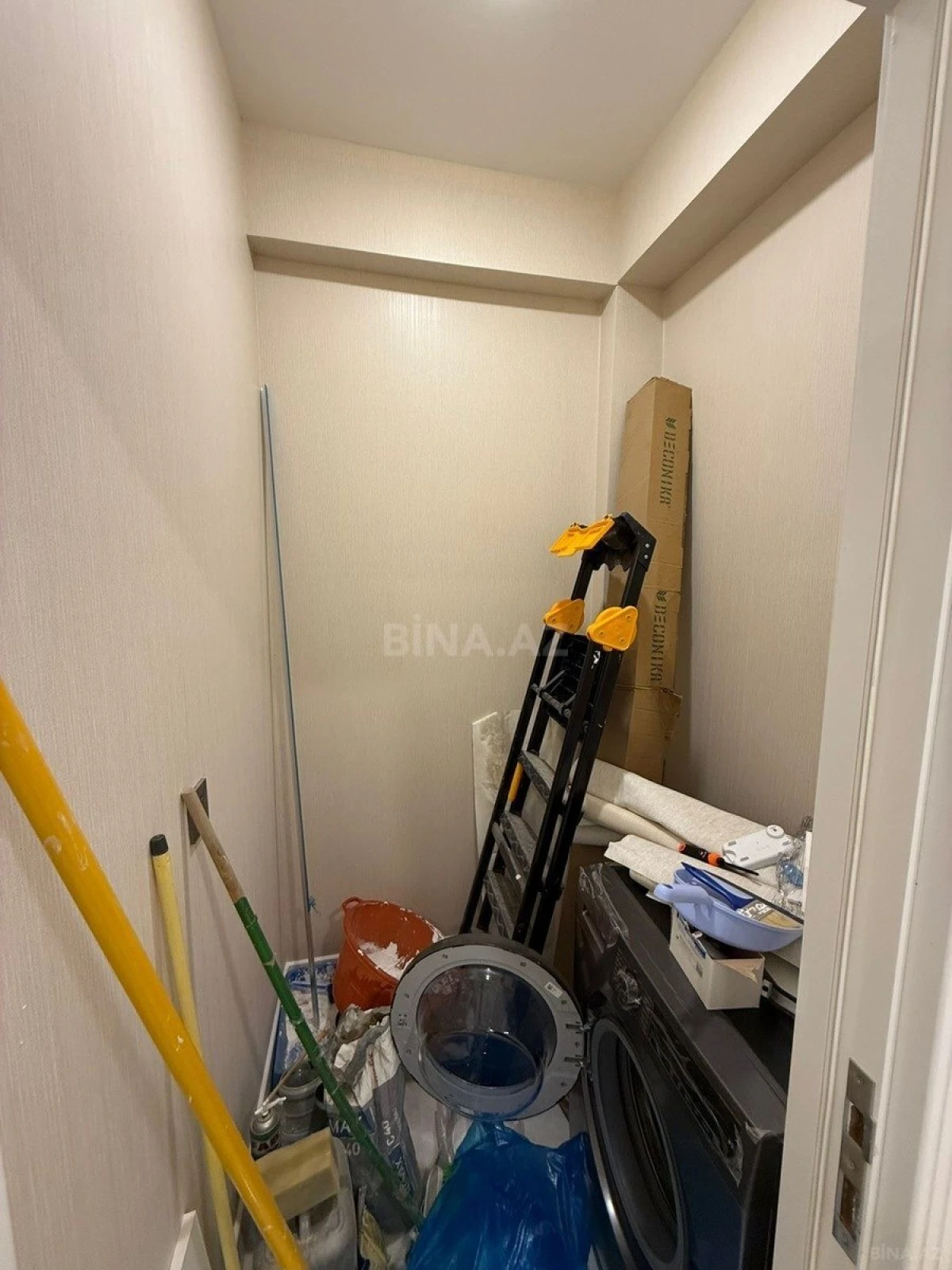 Satılır 2 otaqlı mənzil 98 m²