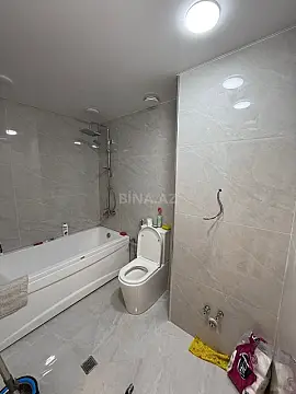 Satılır 2 otaqlı mənzil 98 m²