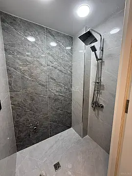 Satılır 2 otaqlı mənzil 98 m²