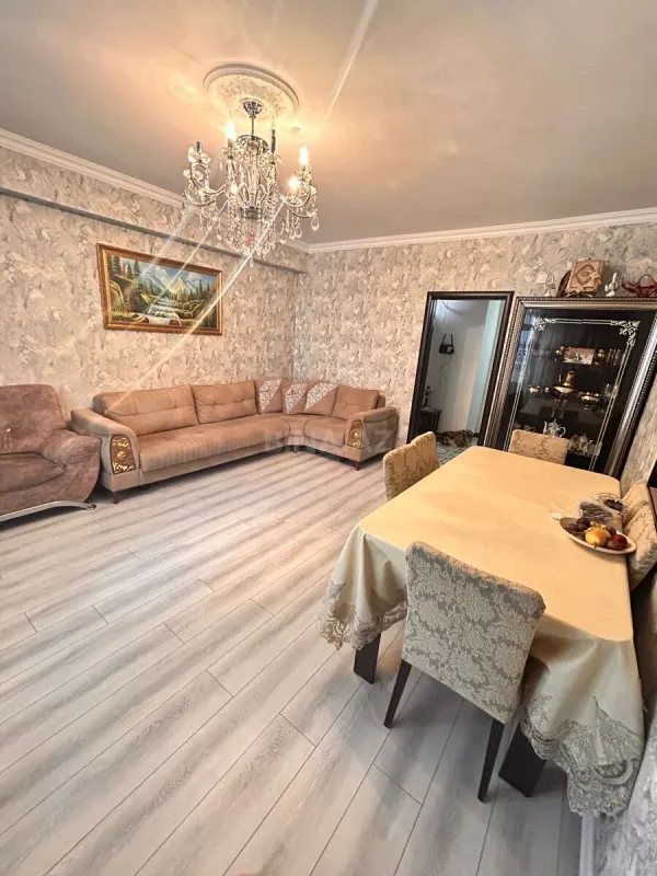 Satılır 3 otaqlı mənzil 92 m²