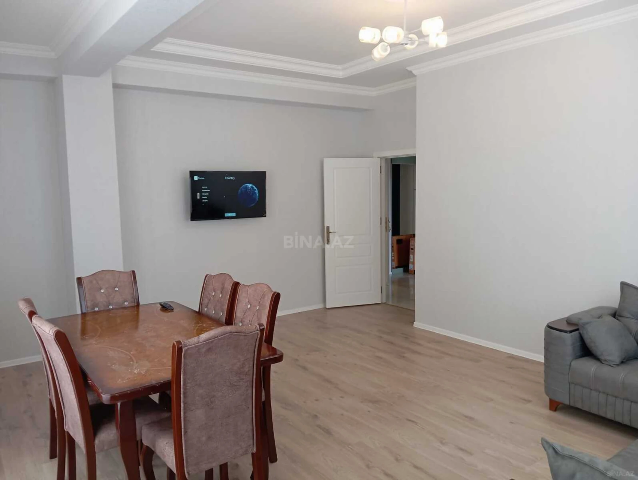 Kirayə verilir 2 otaqlı mənzil 66 m²