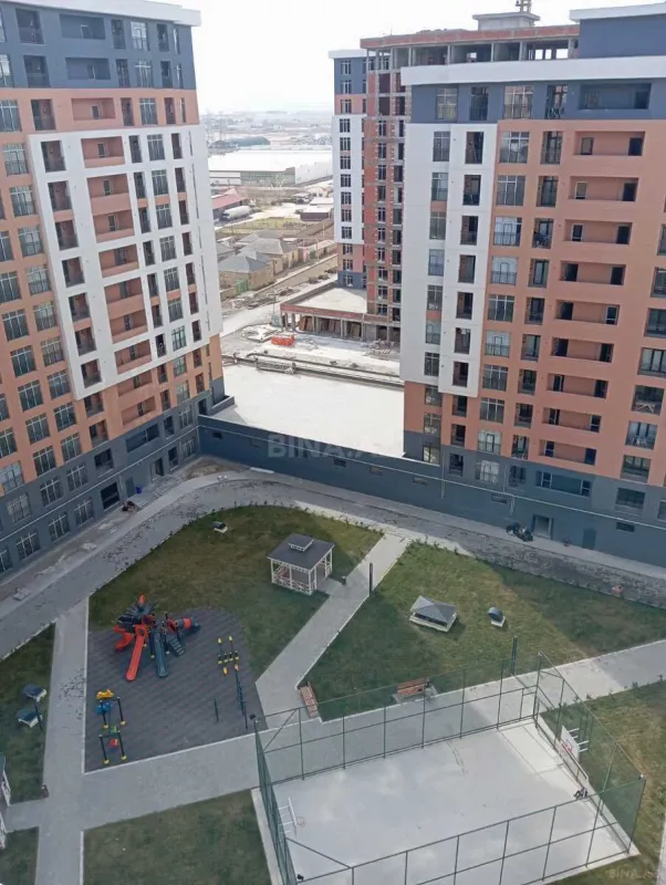 Kirayə verilir 2 otaqlı mənzil 66 m²