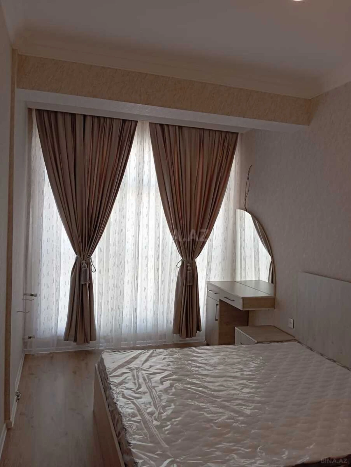 Kirayə verilir 2 otaqlı mənzil 66 m²