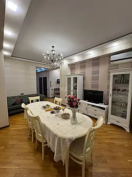 Satılır 3 otaqlı mənzil 104 m²