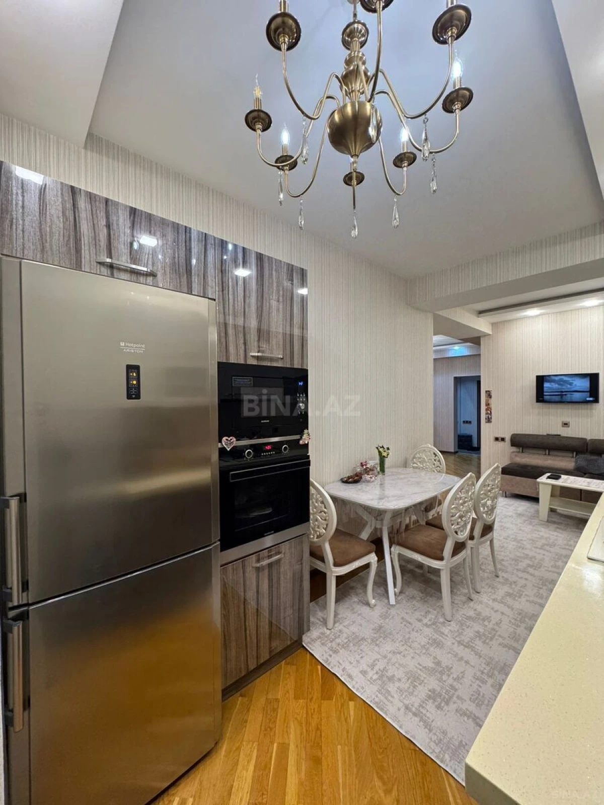 Satılır 3 otaqlı mənzil 104 m²