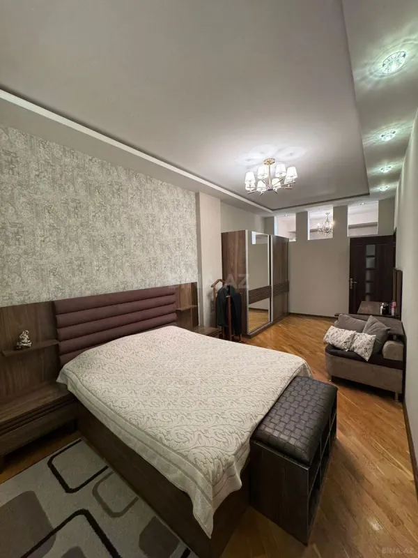 Satılır 3 otaqlı mənzil 104 m²
