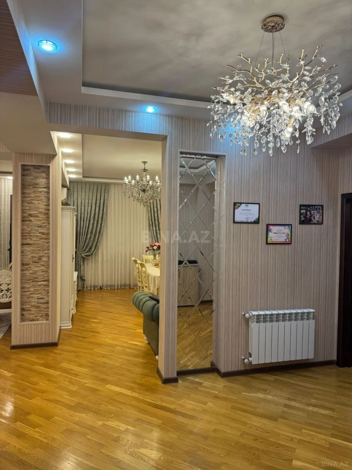 Satılır 3 otaqlı mənzil 104 m²